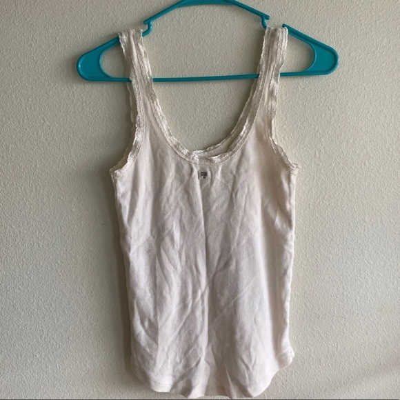 ❌SOLD❌Tank Top bundle - Picture 3 of 7